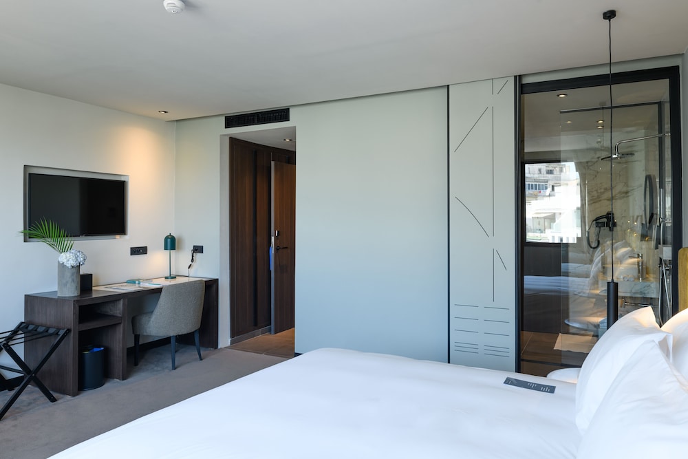 GREEN EXECUTIVE ROOM - Photo 3
