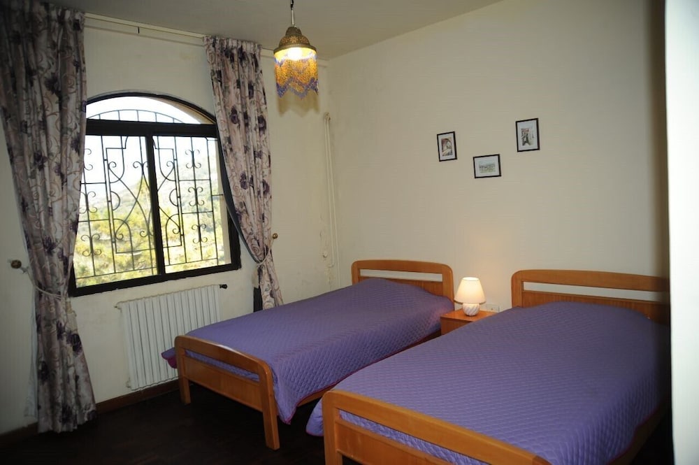 Basic Double Room photo 1