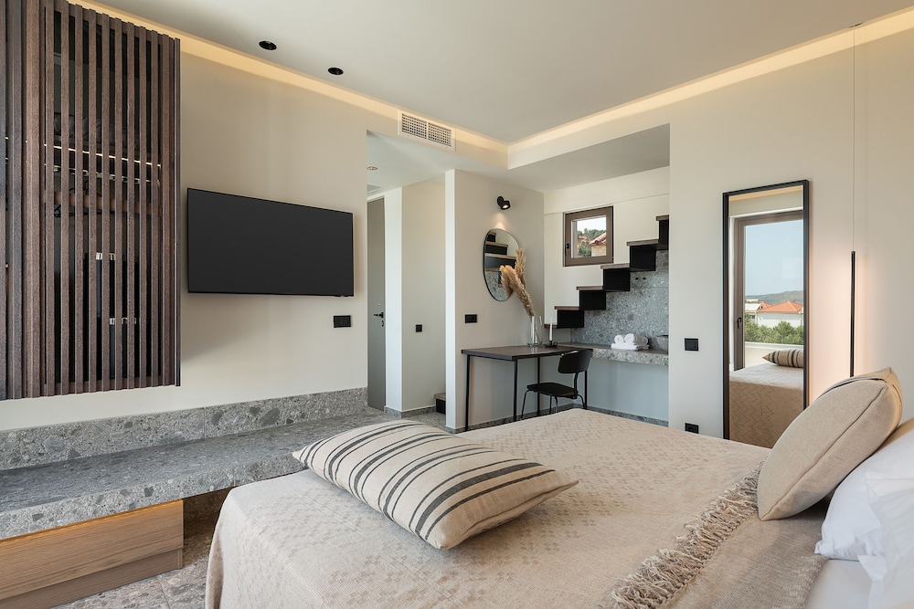 Deluxe Quadruple Room, Multiple Beds