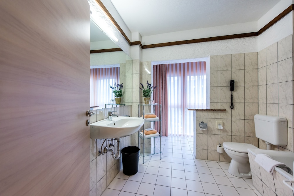Double or Twin Room photo 2