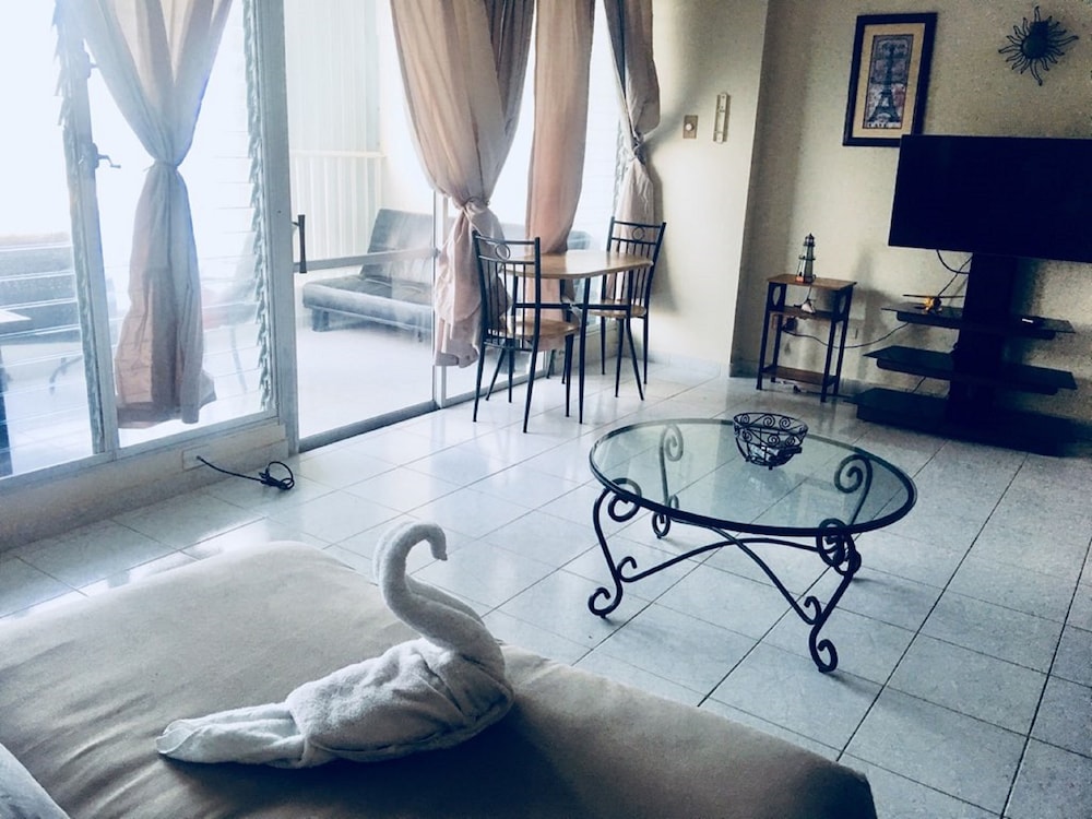 Studio, Ocean View, Oceanfront