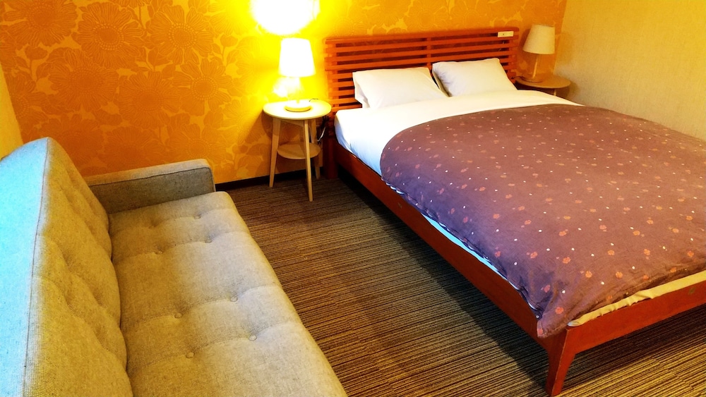 Double Room - Photo 5