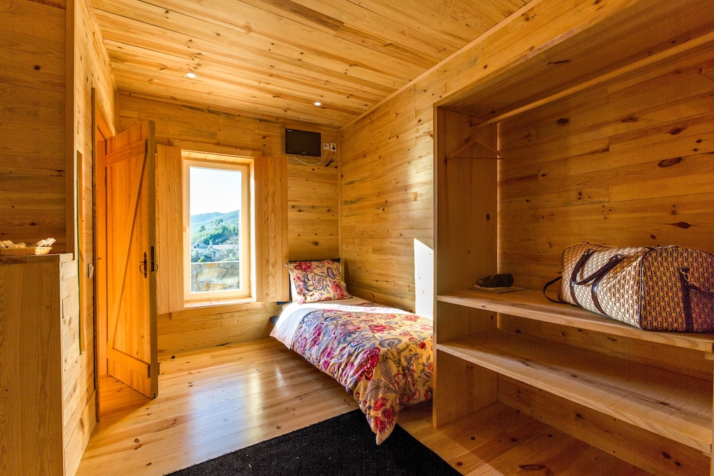 Family Double Room, 2 Bedrooms photo 2