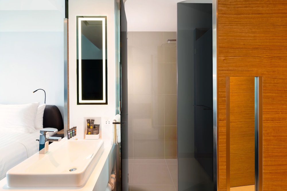 Superior Room -2 Single beds - Photo 4