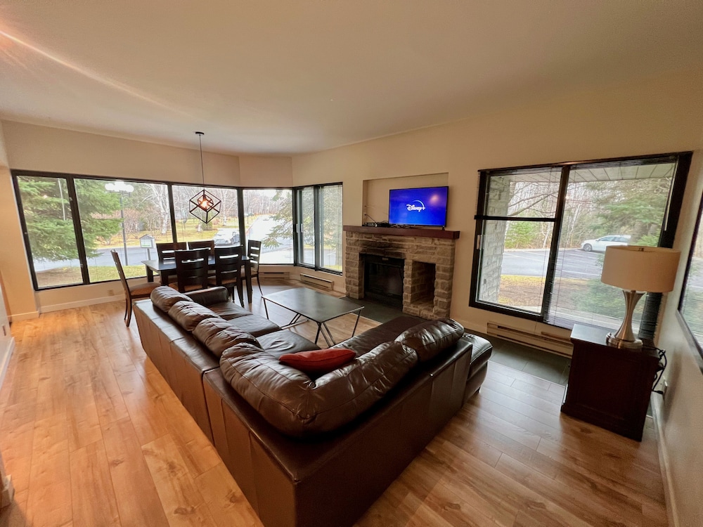 Condo, 2 Bedrooms, Kitchen photo 1