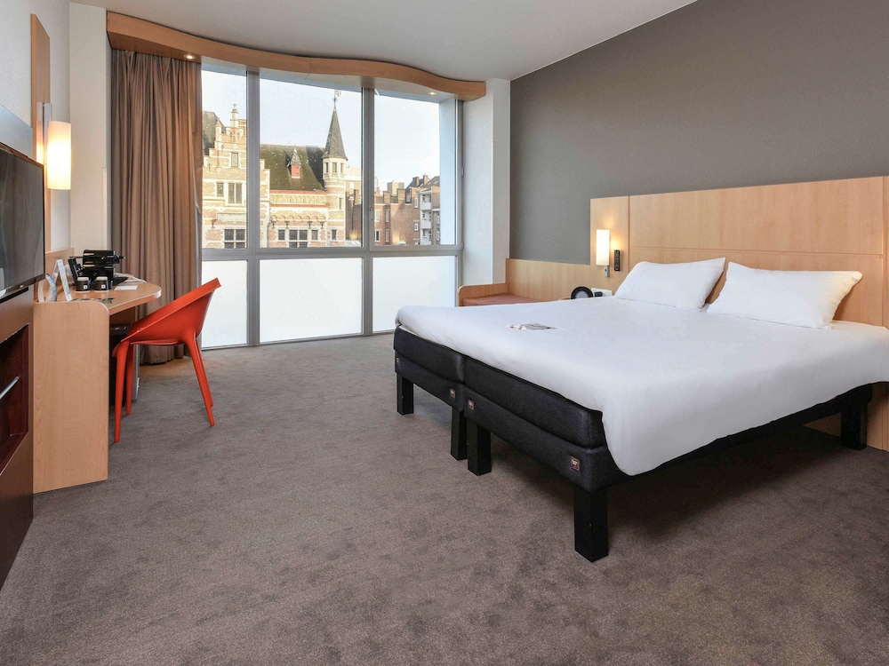Premium Room, 1 Queen Bed - Photo 5