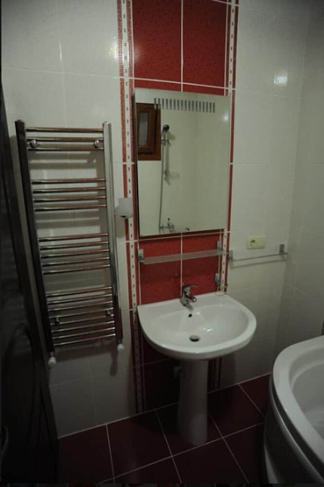 Family Room - Семейный номер
Bathtub - Ванна