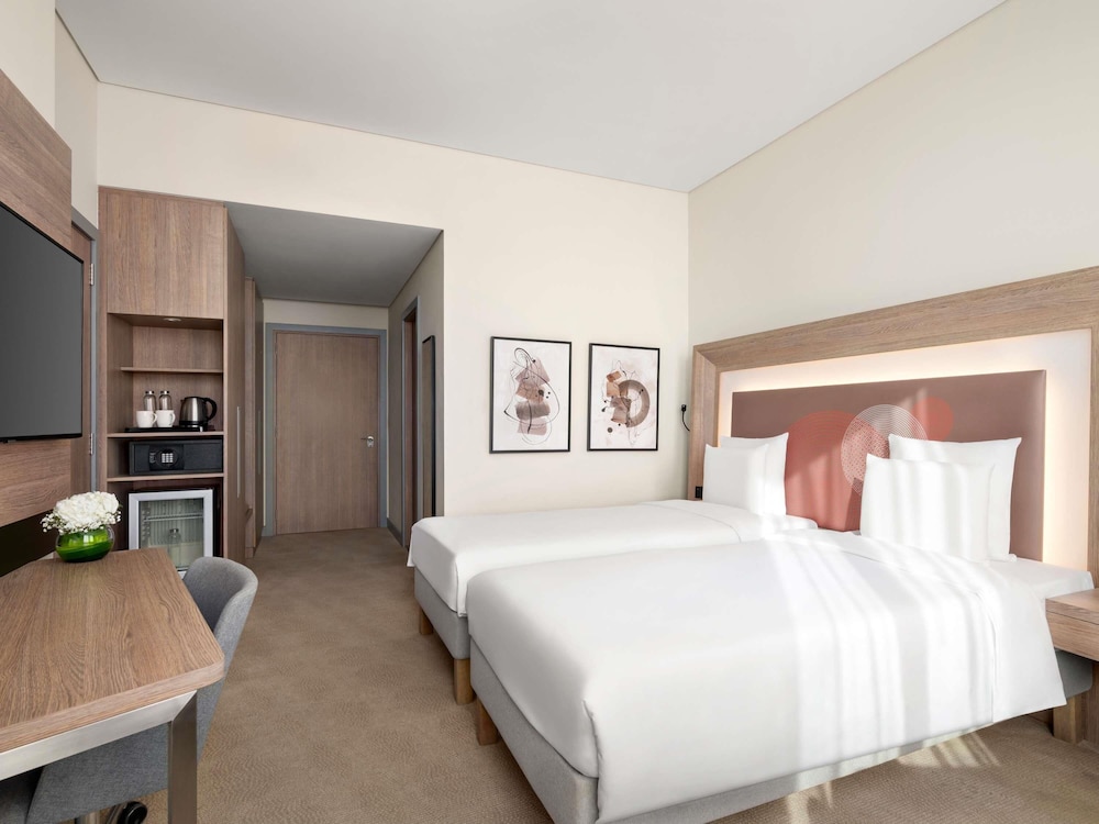 Deluxe Twin Room, 2 Twin Beds, Balcony photo 3