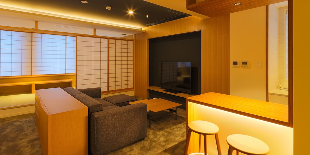Premium Suite Twin - Photo 6