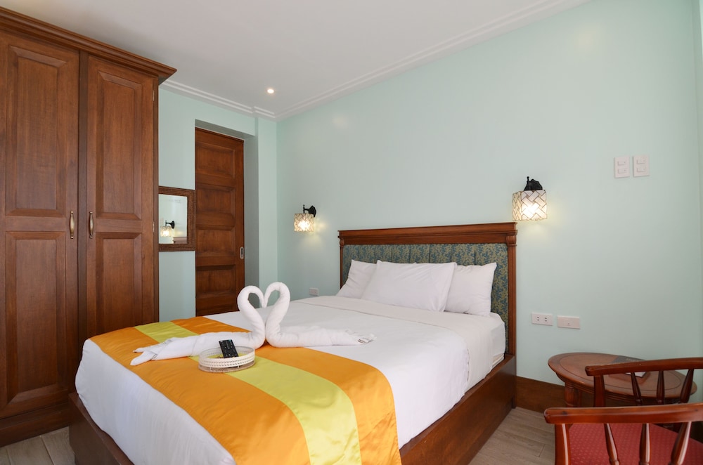 Villa photo 1