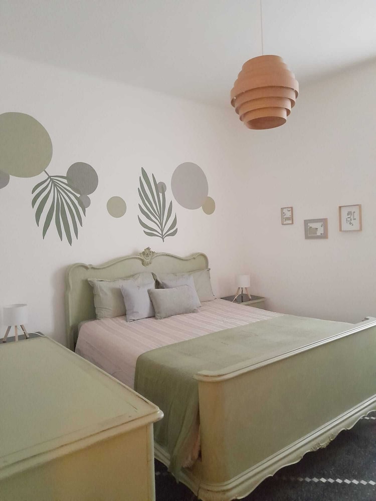 Comfort Condo, 2 Bedrooms, Balcony, City View photo 1