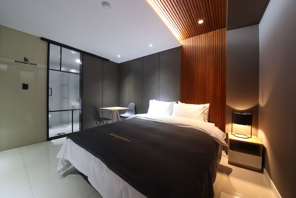 Suite (Air purifier, Netflix) photo 1