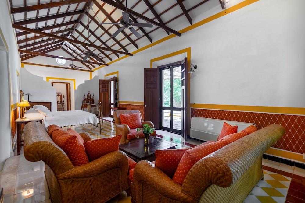 Premium Room - Photo 6