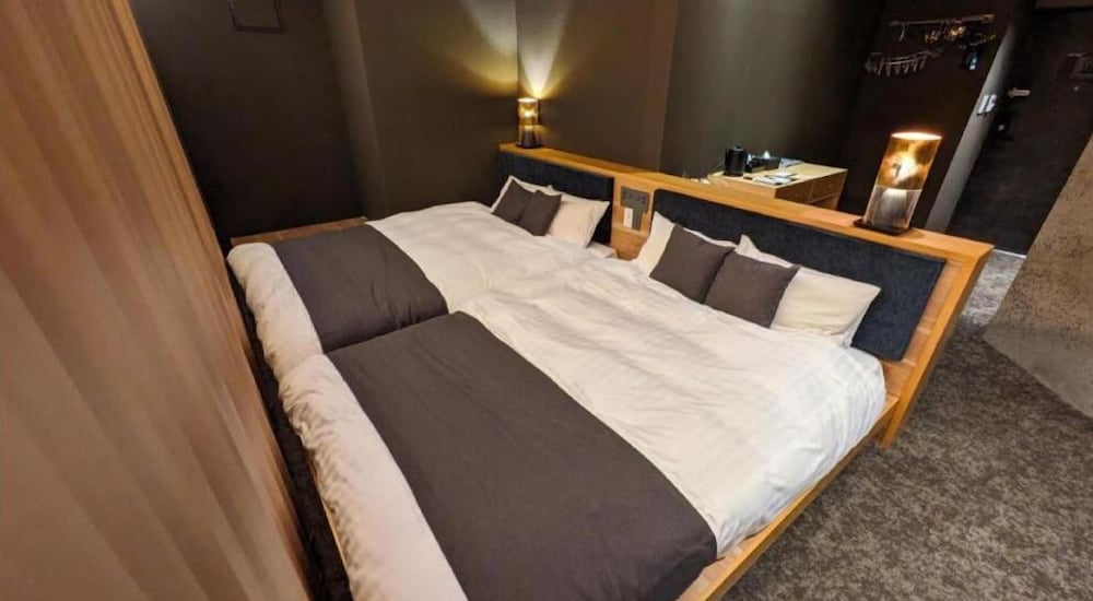 Basic Twin Room photo 1
