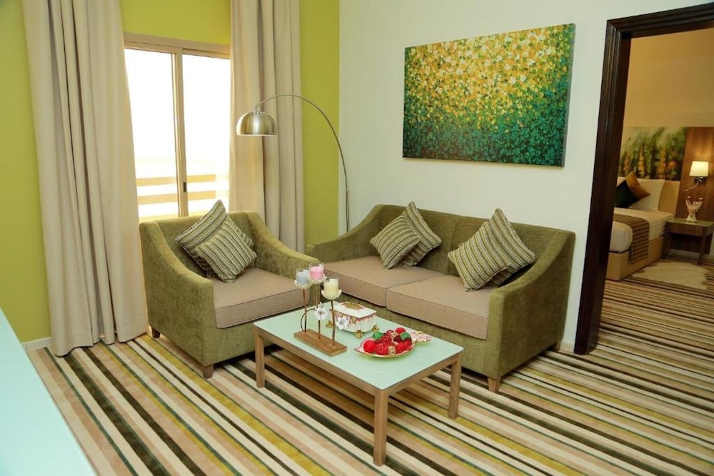 Deluxe Suite photo 3