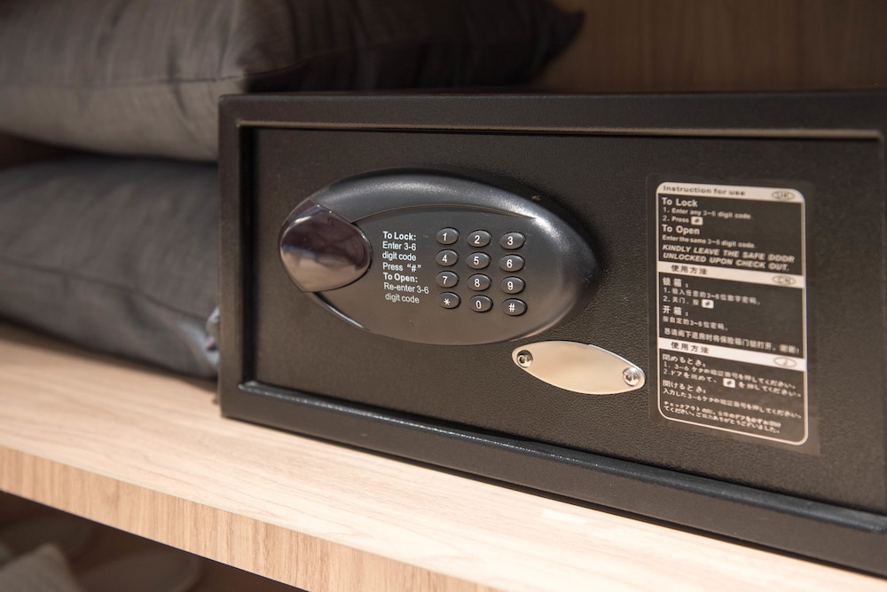 Grand Deluxe King Bed photo 3