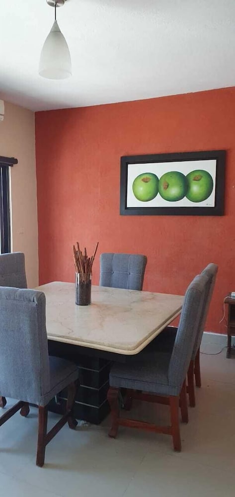 Family Apartment photo 3