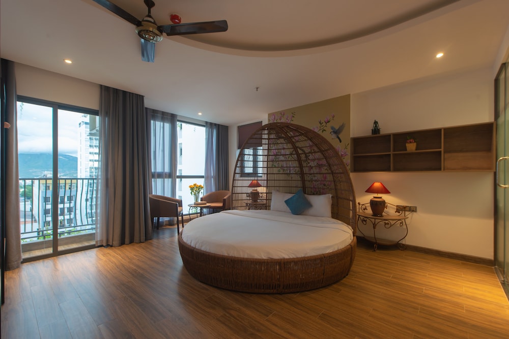 Honeymoon Room - Photo 1