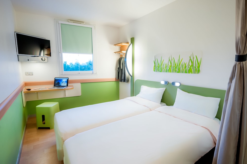 Twin Room, 2 Twin Beds - Photo 4