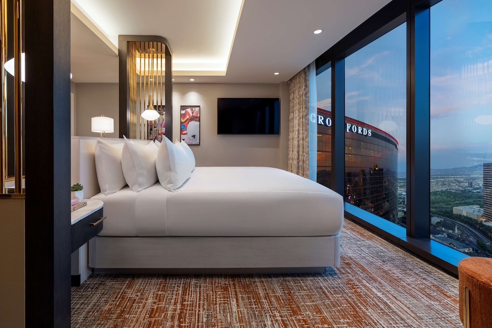 Entertainment Suite, 1 Bedroom, Strip View (Crockfords West) - Photo 4