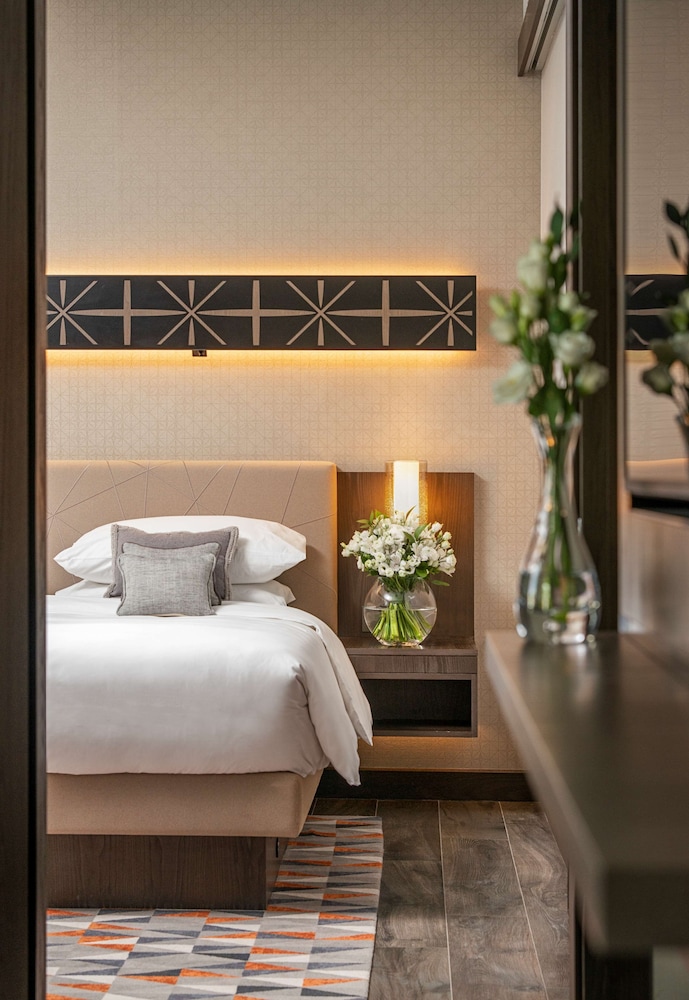 Suite (Regency) - Photo 3
