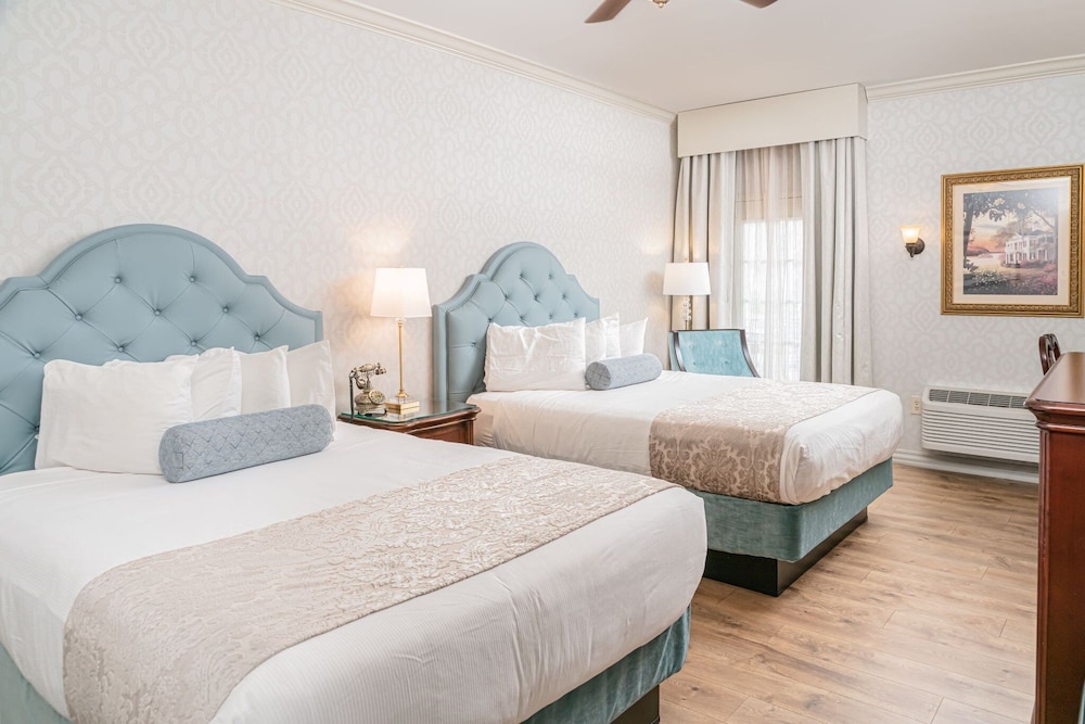 Standard Room, 2 Queen Beds photo 1