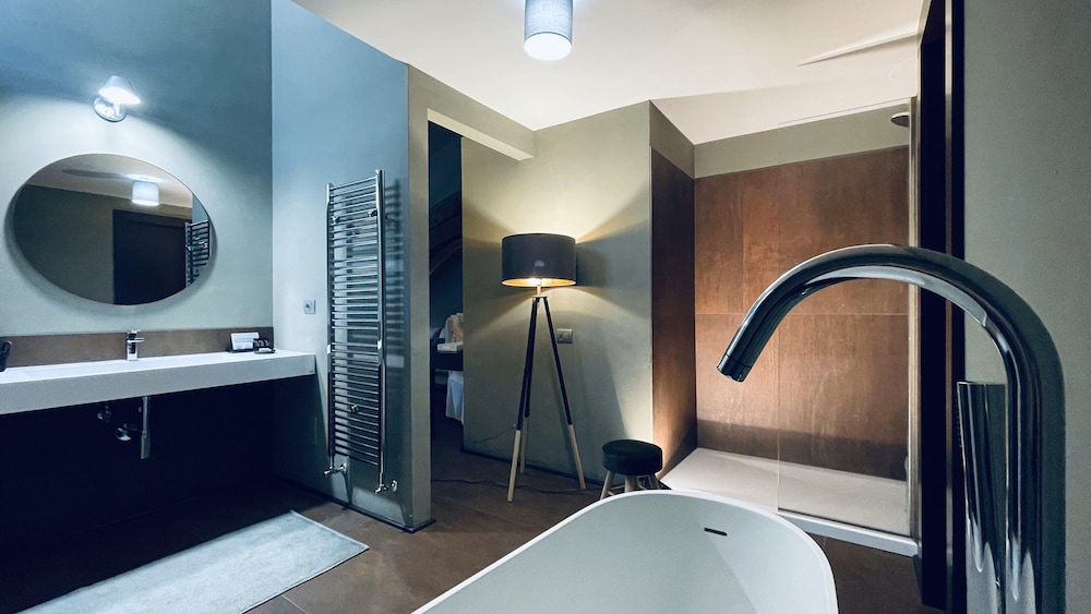 Luxury Room - Photo 5