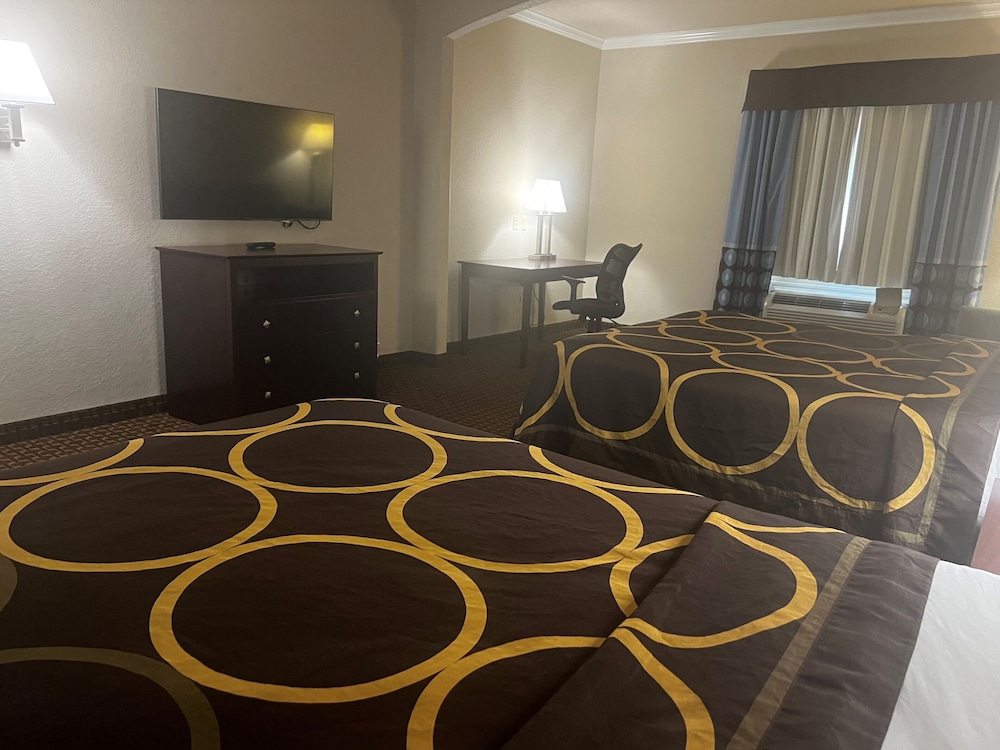 Studio Suite, 2 Queen Beds, Non Smoking - Photo 9