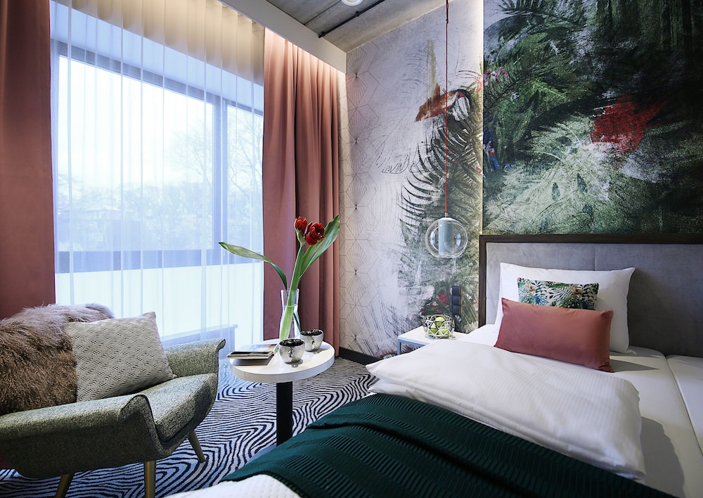 Deluxe Double Room - Photo 12