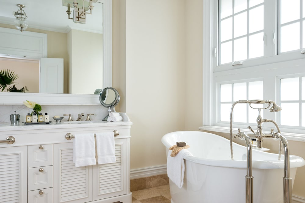 Junior Suite, Pool View