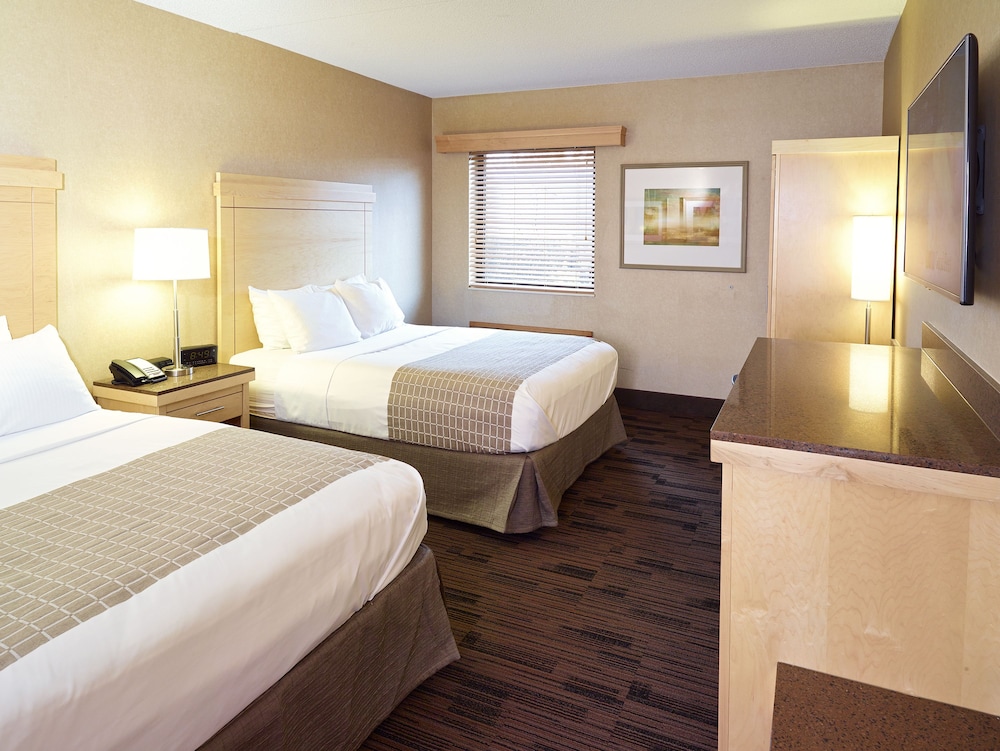 Premium Room, 2 Queen Beds, Non Smoking - Photo 4
