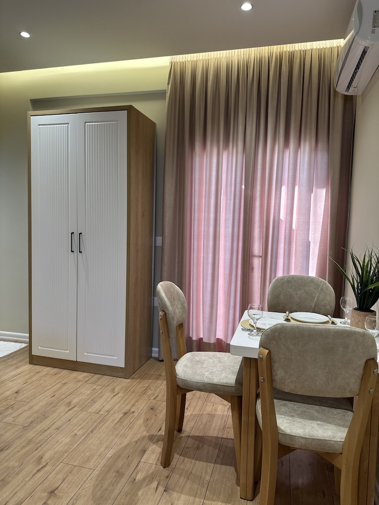 Billede 8 af Deluxe Triple Room, Balcony, Beachside