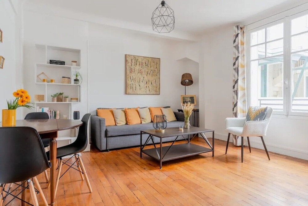 Classic Apartment photo 1