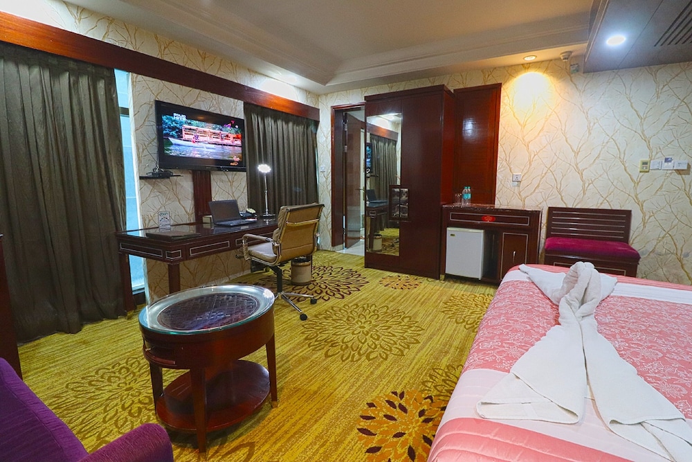 Premium Suite Room - Photo 3