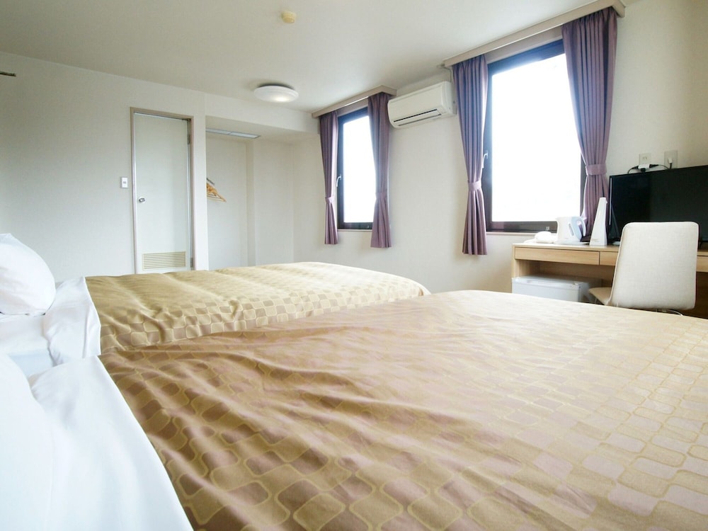 Twin Room, Non Smoking photo 2