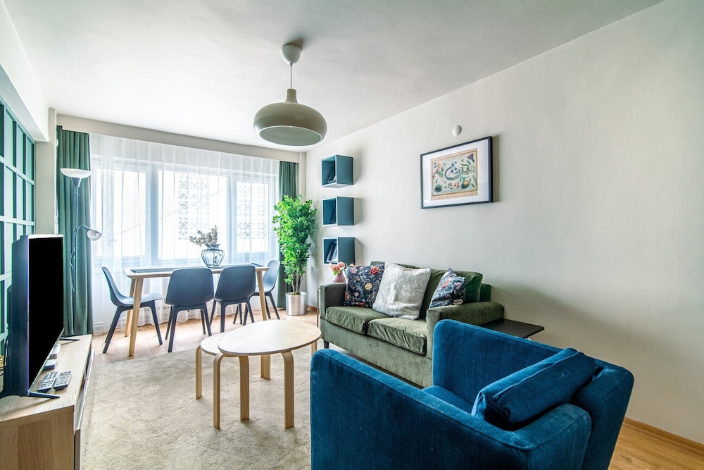 Apartment photo 1
