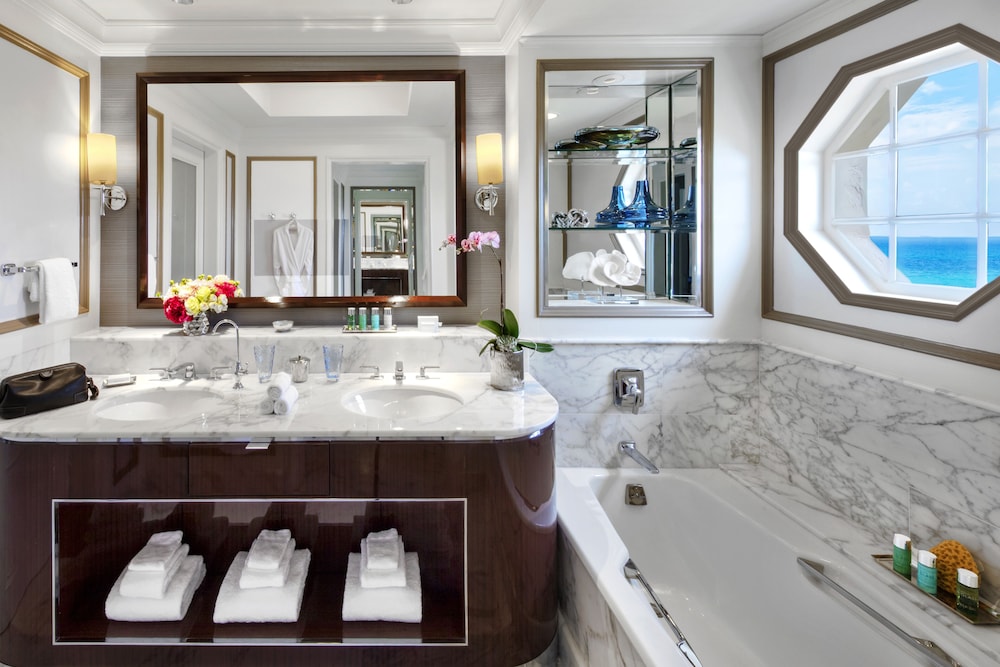 Suite, Oceanfront (Imperial) photo 3