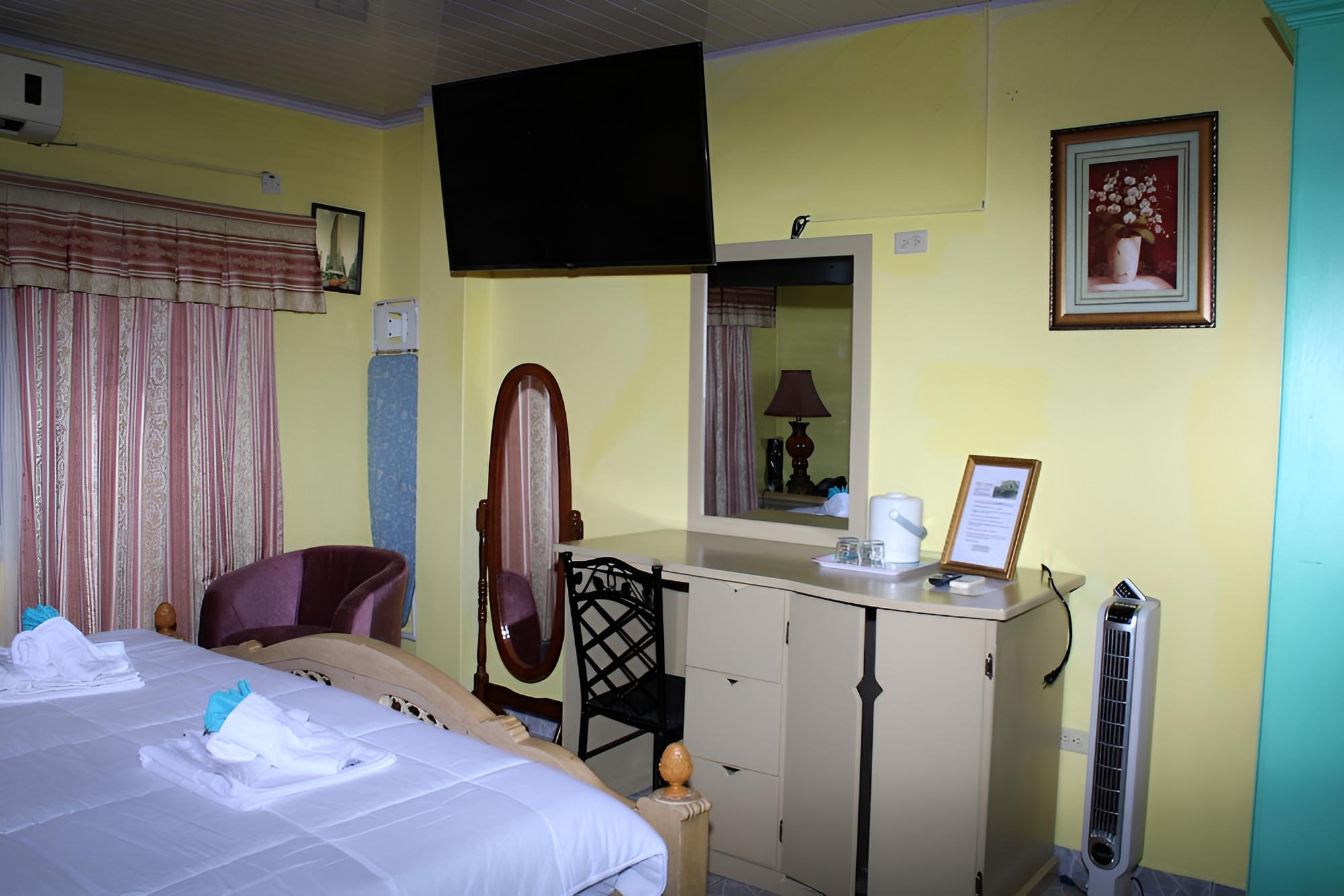Superior Double Room, 1 King Bed photo 3
