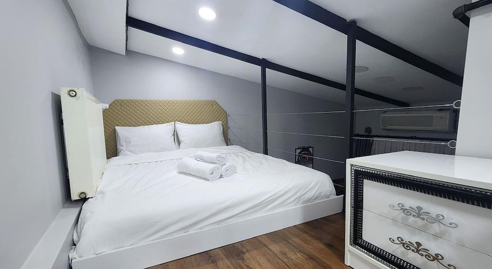 Triple Room, City View photo 2