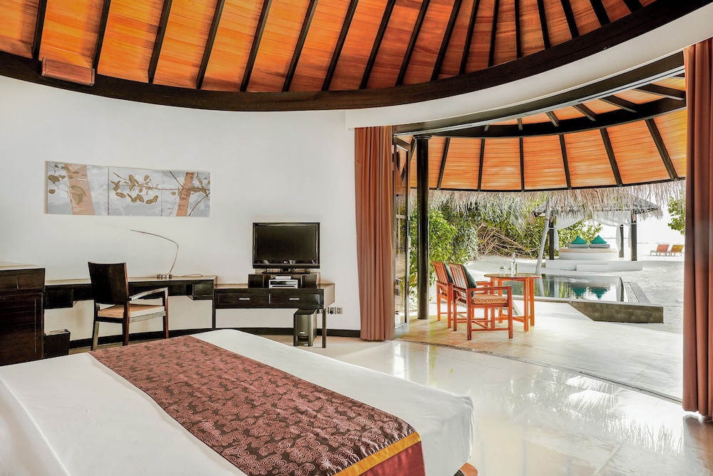 Deluxe Beach Villa Pool Free Seaplane transfer for 2 guests (7+Nights, Stays til 26 Dec'25) photo 2