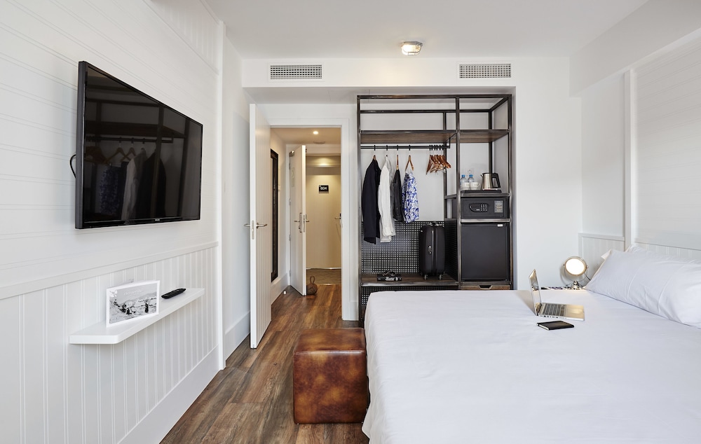 Double Room, Balcony