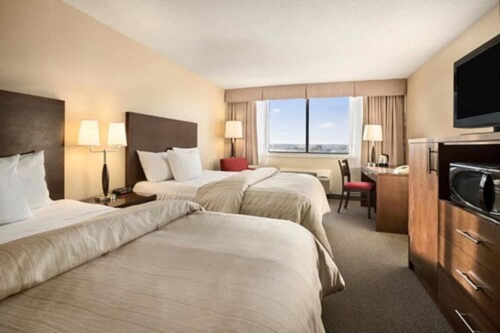 Deluxe Room, 2 Queen Beds - Photo 1