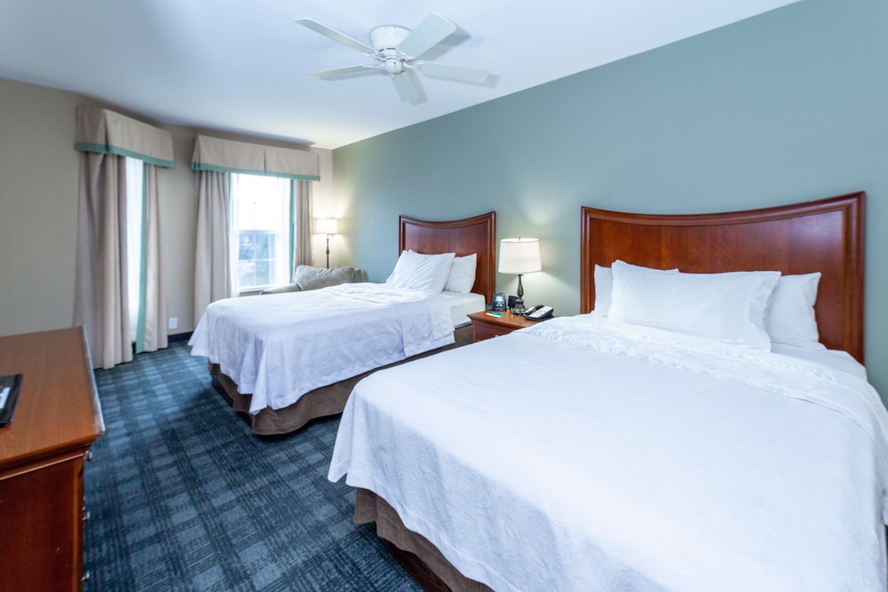 Suite, 2 Queen Beds, Non Smoking - Photo 3