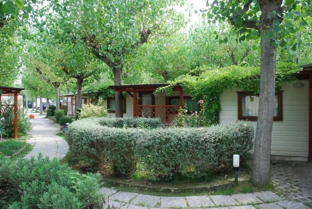 Mobile Home (Prestige) photo 3