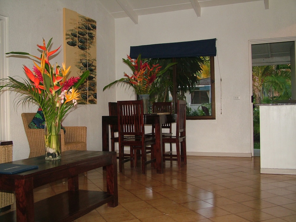 Standard Apartment, 2 Bedrooms, Lagoon View photo 2
