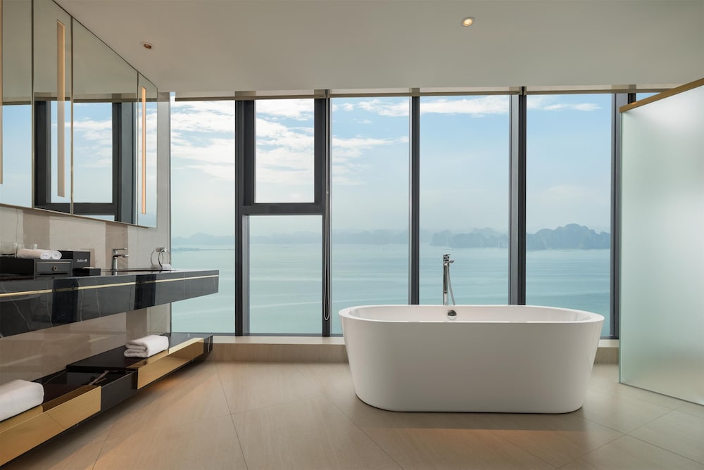 Executive Room, Bay View - Photo 7