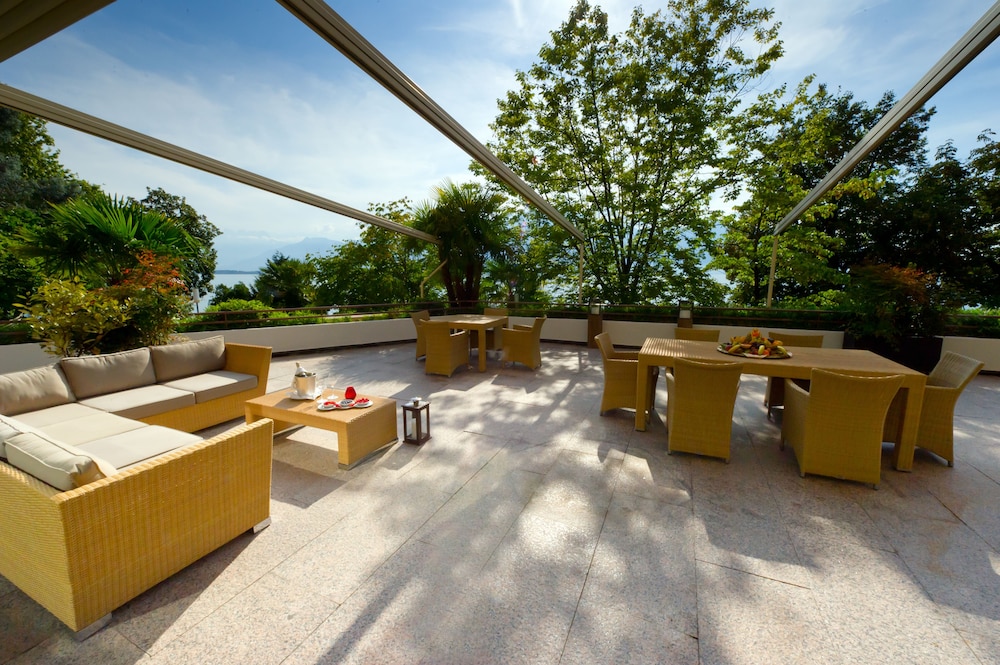 Royal Suite, 2 Bedrooms, Terrace, Lake View thumbnail 6