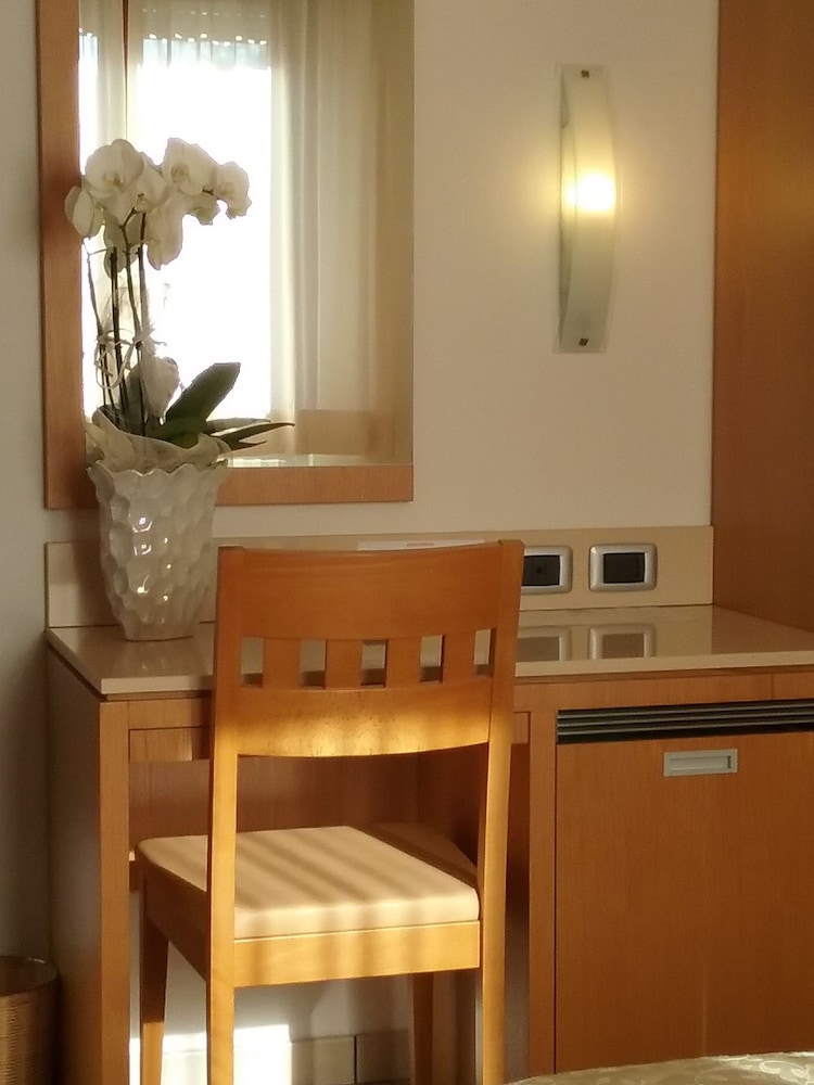 Double or Twin Room photo 3
