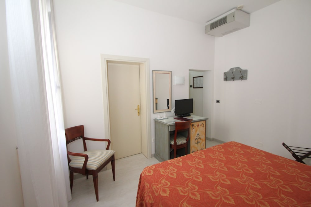Superior Double Room - Photo 4