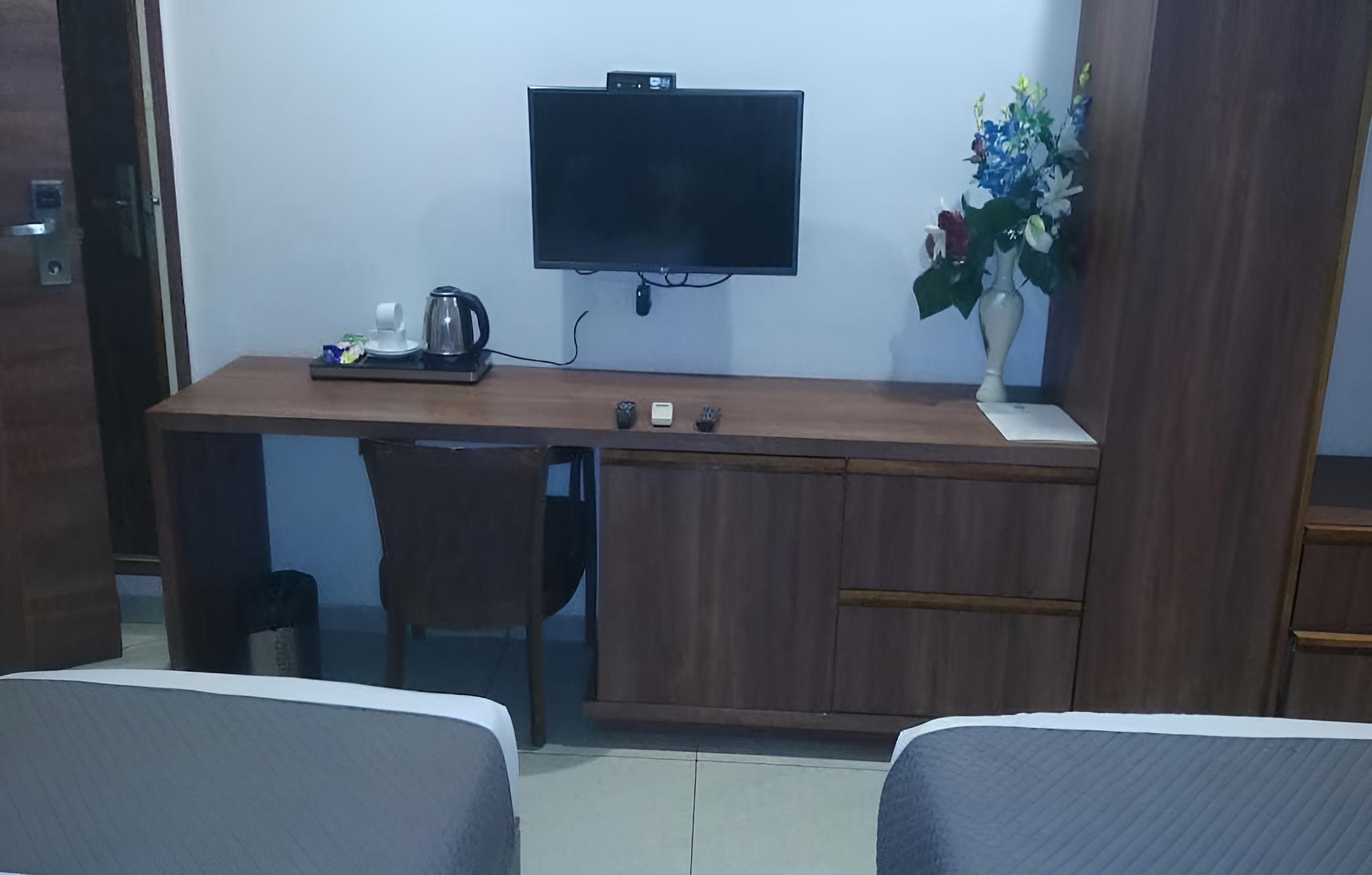 Double Or Twin Room photo 2